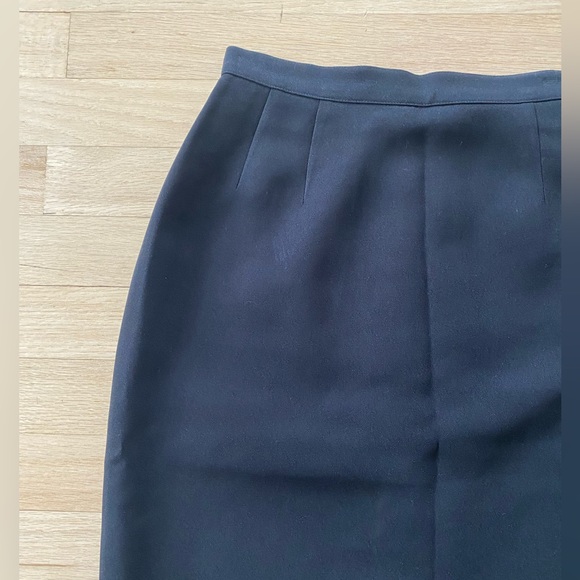 Black Pencil Skirt - Picture 4 of 4